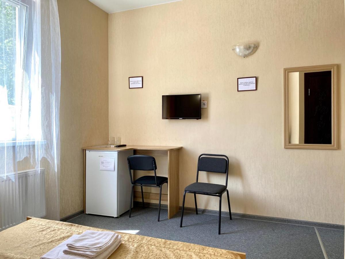 Guest House Sotni Kiev Exterior foto