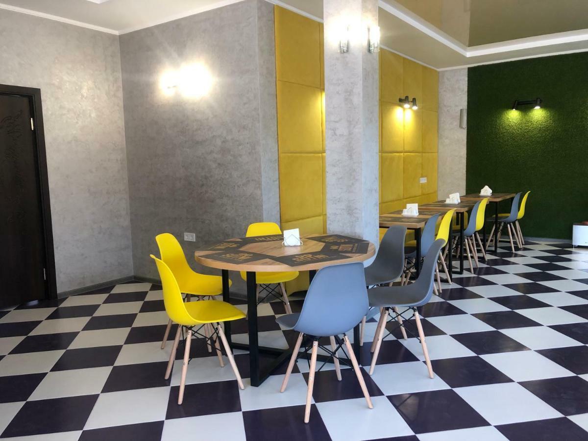 Guest House Sotni Kiev Exterior foto